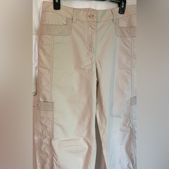 WHBM Crop Leg Cargo Pants - Picture 2 of 6